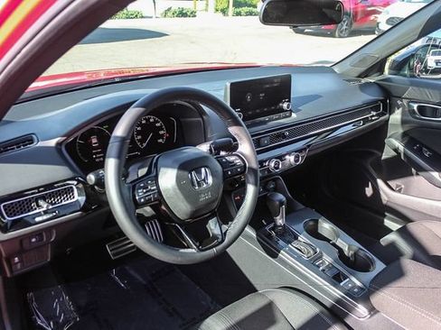 Used 2025 Honda Civic Sport image 22