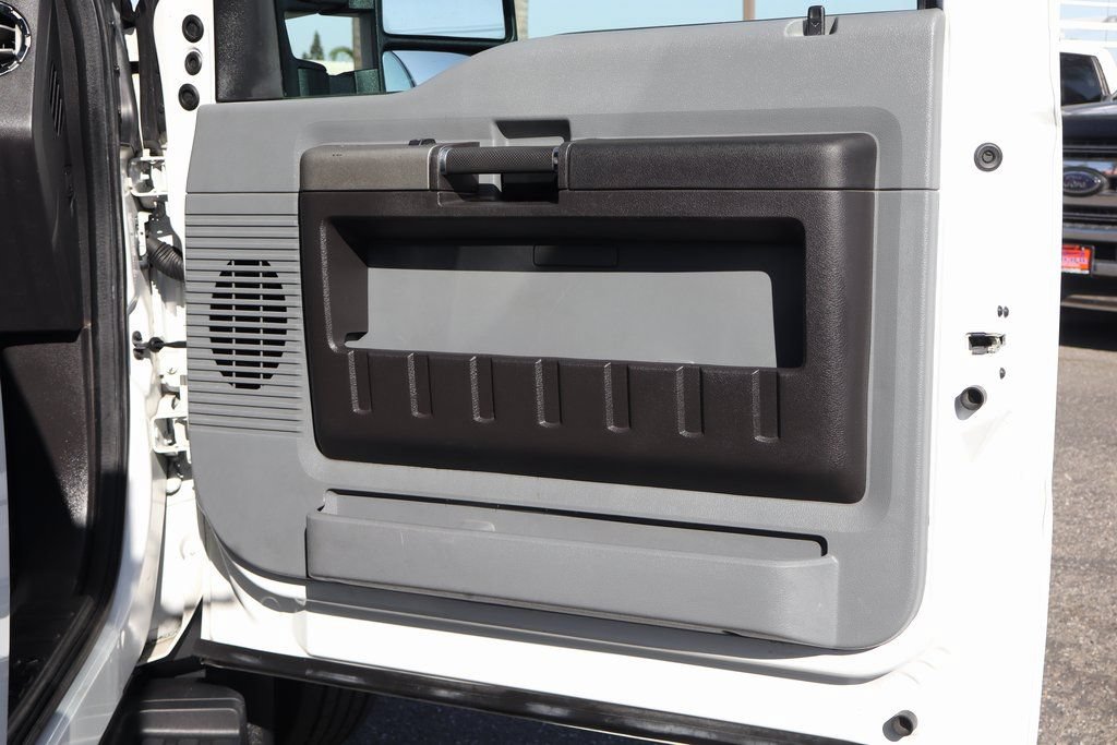Used 2011 Ford F550 2WD Crew Cab Super Duty w/ Payload Upgrade Pkg image 39