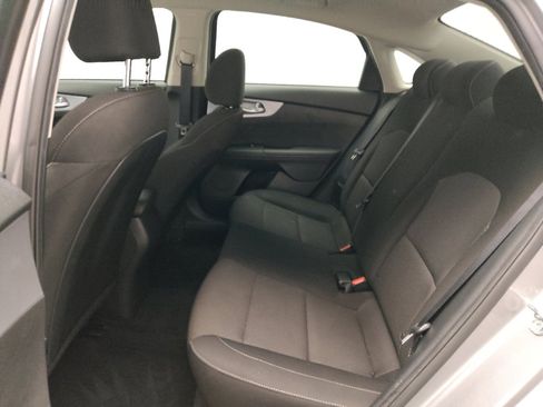 Used 2023 Kia Forte LXS w/ LXS Technology Package image 18