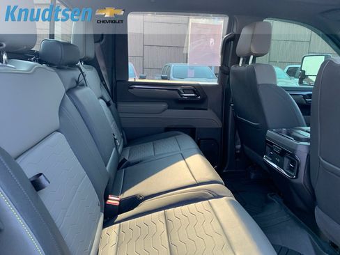 Used 2025 Chevrolet Silverado 2500 ZR2 w/ LPO, Dark Essentials Package AWD/4WD image 15