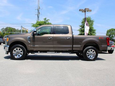 Used 2017 Ford F250 Lariat w/ Lariat Ultimate Package image 8
