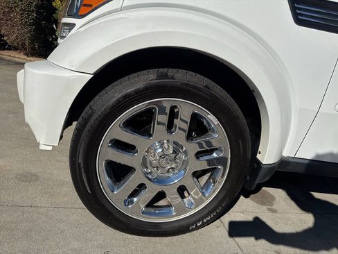 Used 2011 Dodge Nitro Heat w/ Popular Equipment Group image 24