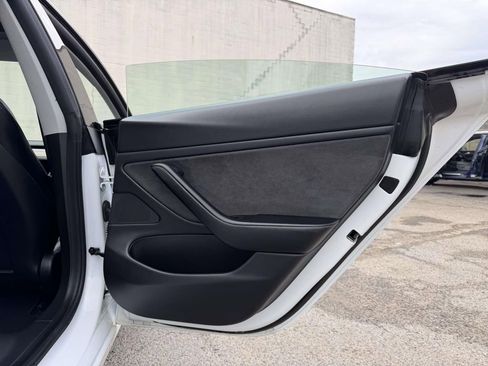 Used 2021 Tesla Model 3 Long Range image 15