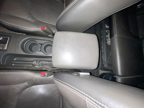 Used 2017 Nissan Frontier PRO-4X w/ Pro-4x Luxury Package image 21