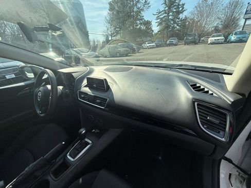 Used 2014 MAZDA MAZDA3 i Sport image 26