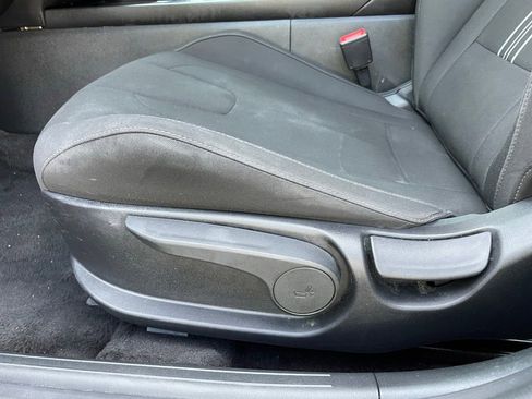 Used 2025 Hyundai Elantra SEL FWD image 10