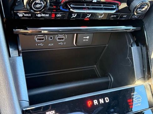 New 2025 Jeep Grand Cherokee Summit image 44