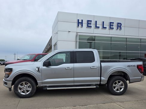 Used 2025 Ford F150 XLT w/ Equipment Group 301A Standard AWD/4WD image 3