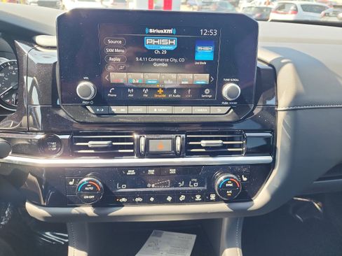 New 2025 Nissan Pathfinder SV image 13