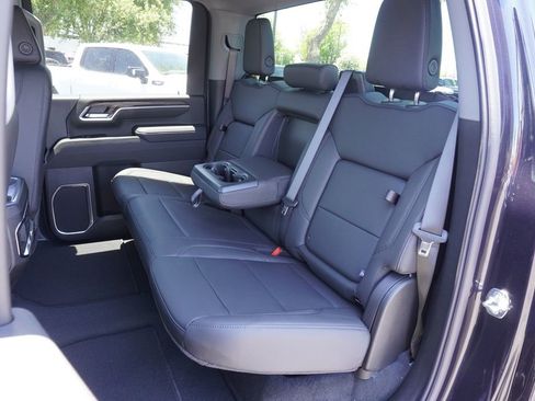 New 2025 GMC Sierra 2500 SLT w/ SLT Convenience Package image 10