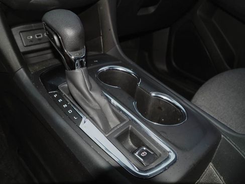 Used 2024 Chevrolet Equinox LT FWD image 14