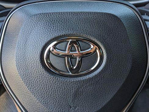 Used 2025 Toyota Corolla XSE image 39