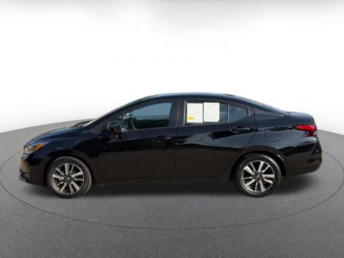 Used 2025 Nissan Versa SV FWD image 8