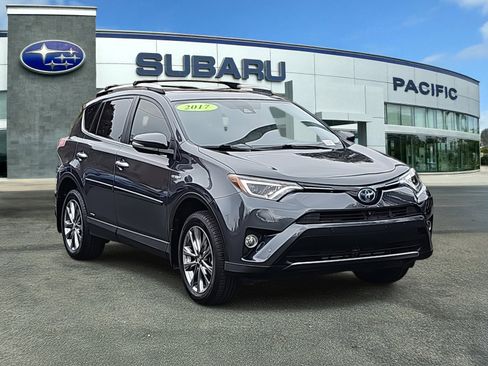 Used 2017 Toyota RAV4 Limited image 1