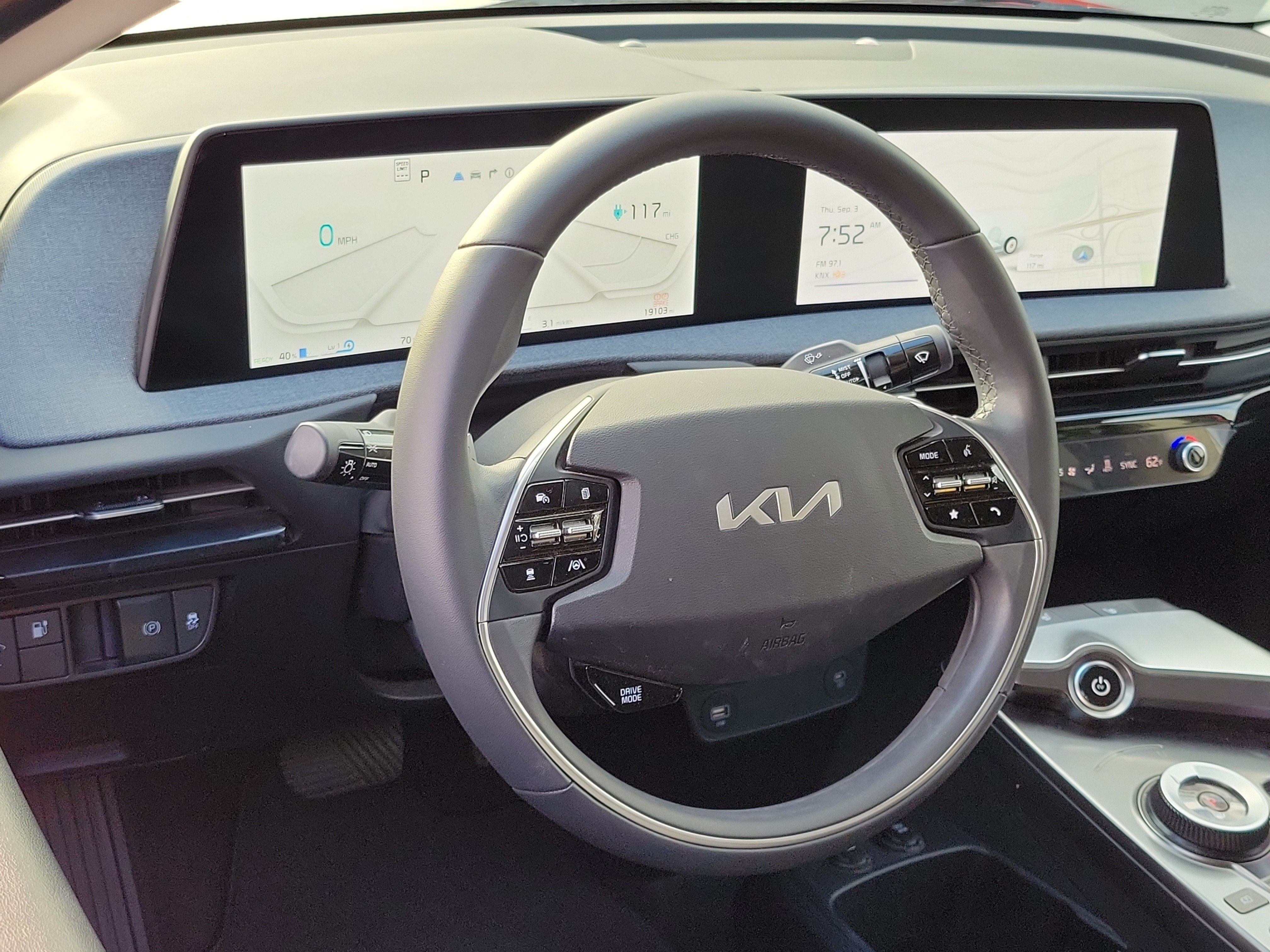 Used 2024 Kia EV6 Light RWD image 10