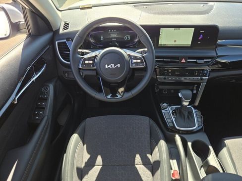 New 2026 Kia Seltos S image 8