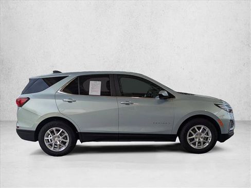 Used 2022 Chevrolet Equinox LT FWD image 4