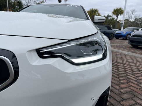 Used 2025 BMW 230i Coupe w/ Convenience Package image 6