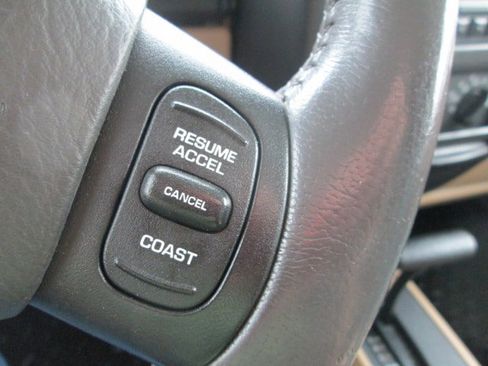 Used 2000 Jeep Wrangler Sahara AWD/4WD image 17
