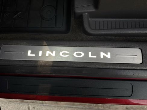 Used 2022 Lincoln Nautilus Reserve w/ Equipment Group 202A image 28