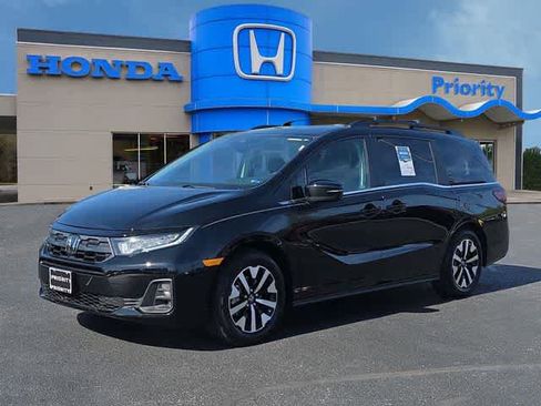 Certified 2026 Honda Odyssey EX-L image 2
