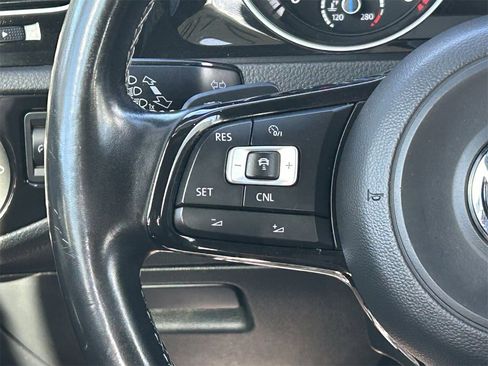 Used 2017 Volkswagen Golf R DCC & Navigation 4motion image 24