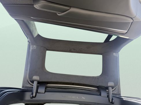 Used 2024 Tesla Model X Long Range image 34