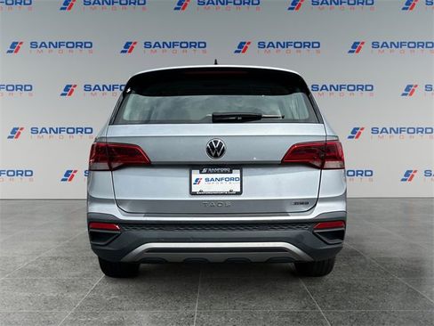 Used 2022 Volkswagen Taos S image 4