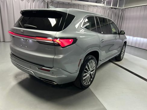 Used 2025 Buick Enclave Avenir w/ Super Cruise Package AWD/4WD image 7
