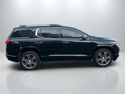 Used 2019 GMC Acadia Denali image 8