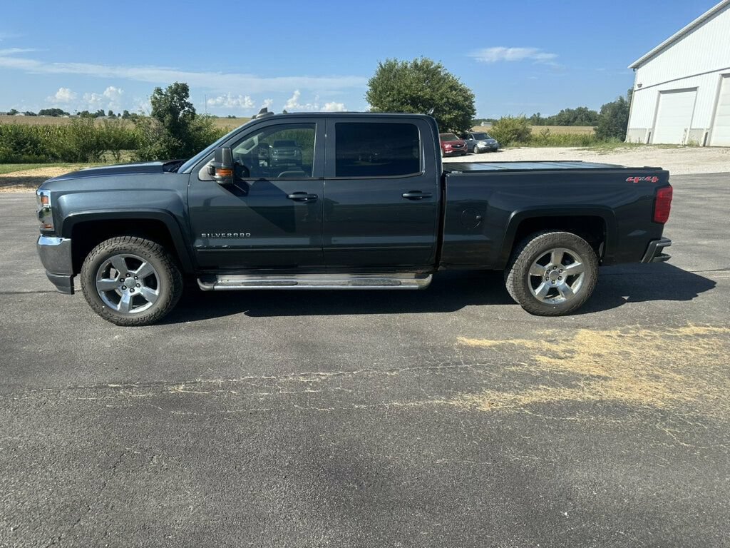 Used 2017 Chevrolet Silverado 1500 LT w/ All Star Edition AWD/4WD image 2