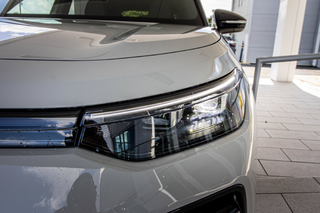 New 2026 Volkswagen Tiguan SE R-Line FWD image 7
