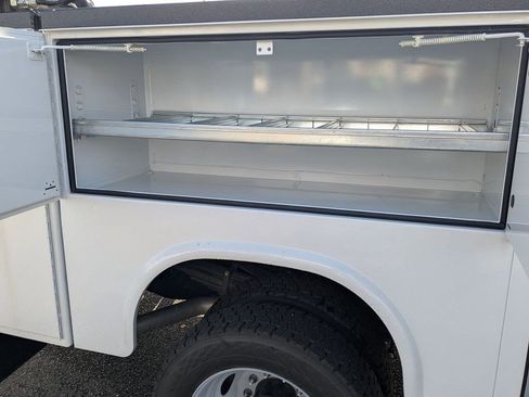 New 2026 Ford F550 4x4 Supercab Super Duty image 20