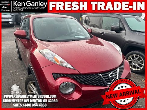 Used 2011 Nissan Juke SV image 3