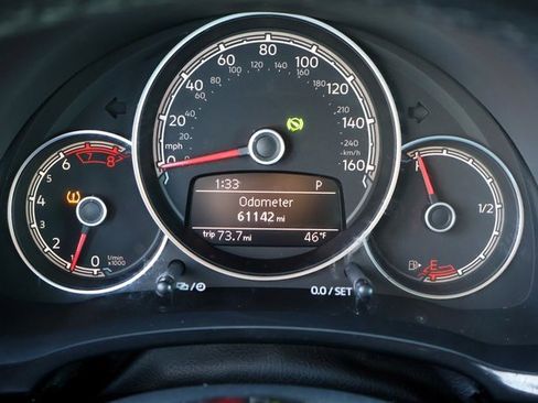 Used 2019 Volkswagen Beetle 2.0T S image 28