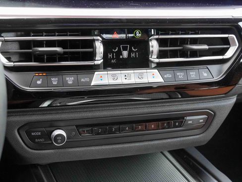 Certified 2025 BMW Z4 M40i w/ Premium Package image 29