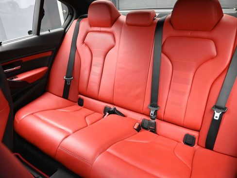 Used 2016 BMW M3 image 32