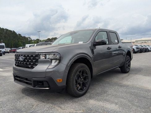 New 2025 Ford Maverick XLT w/ XLT Luxury Package image 8