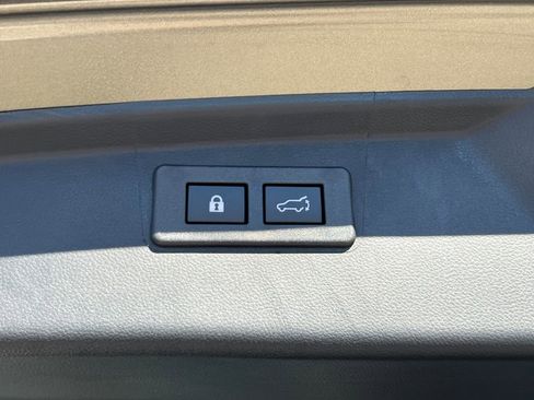 New 2025 Subaru Outback Premium image 14