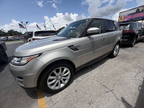 Used 2015 Land Rover Range Rover Sport HSE AWD/4WD image 3