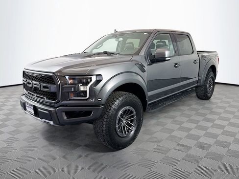 Used 2019 Ford F150 Raptor w/ Equipment Group 802A Luxury AWD/4WD image 3
