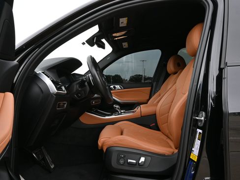 Used 2023 BMW X5 sDrive40i w/ M Sport Package RWD image 19