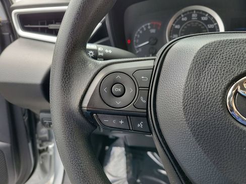 Used 2022 Toyota Corolla LE w/ Carpet Mat Package (TMS) FWD image 26