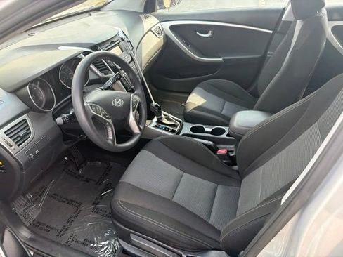 Used 2014 Hyundai Elantra GT FWD image 6
