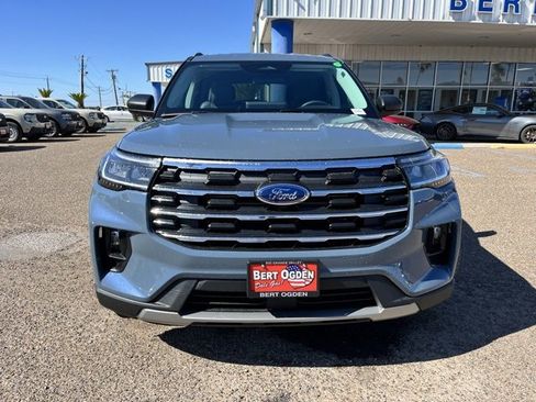 New 2026 Ford Explorer Active w/ Active Comfort Package image 2