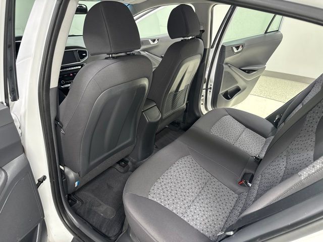 Used 2018 Hyundai Ioniq Blue FWD image 22