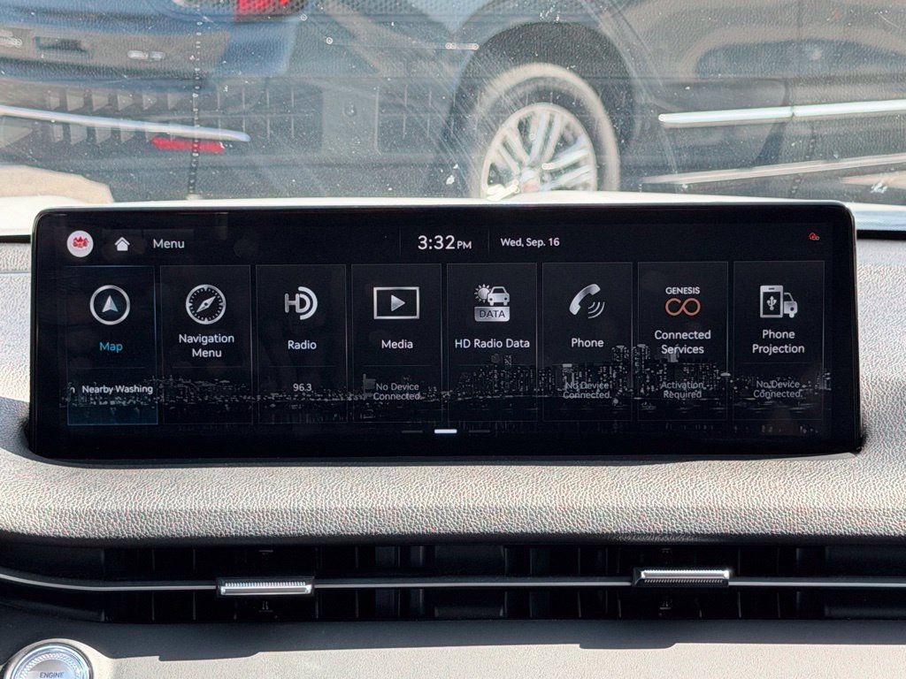 Used 2025 Genesis GV70 2.5T AWD/4WD image 14
