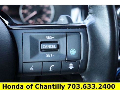 Used 2022 Nissan Pathfinder SV image 13