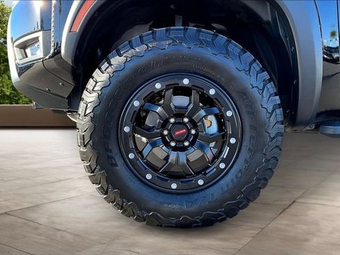 New 2025 Nissan Frontier PRO-4X w/ Pro Premium Package AWD/4WD image 13