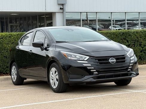 Certified 2025 Nissan Versa S w/ Trunk Package image 2